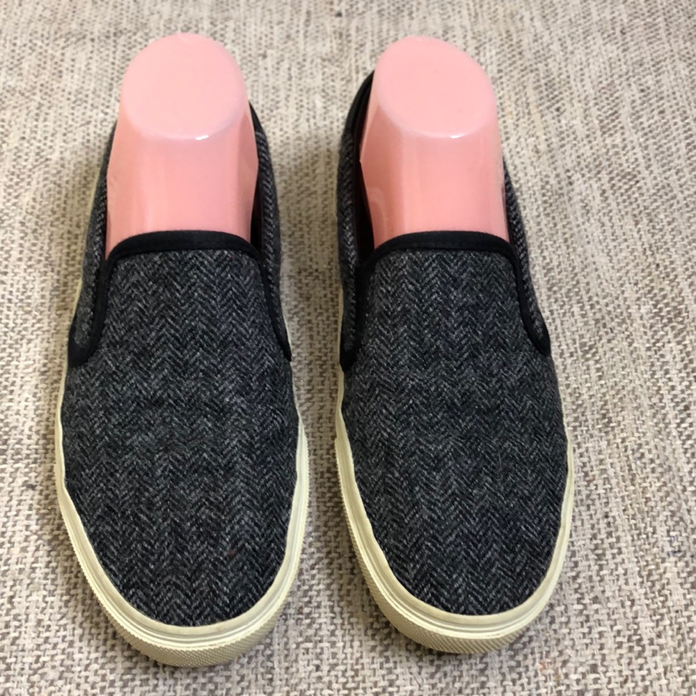 AUTHENTIC SAINT LAURENT  WOOL SNEAKERS, WMNS SZ 9